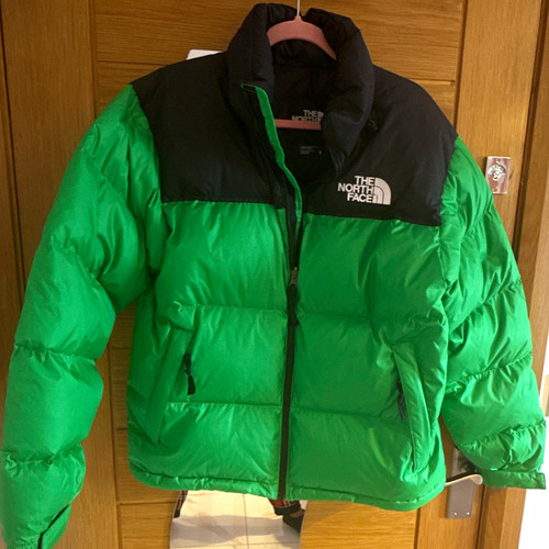 The north face nuptse - face, retro